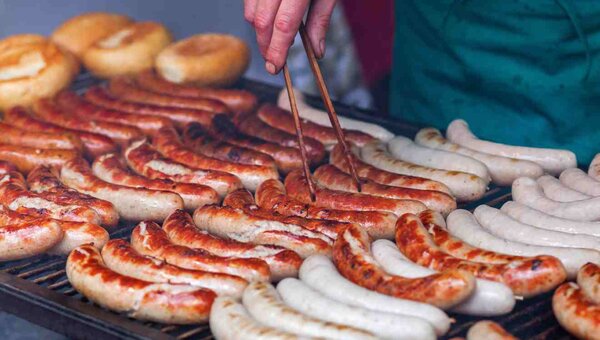 Bratwurst auf Mieterfest